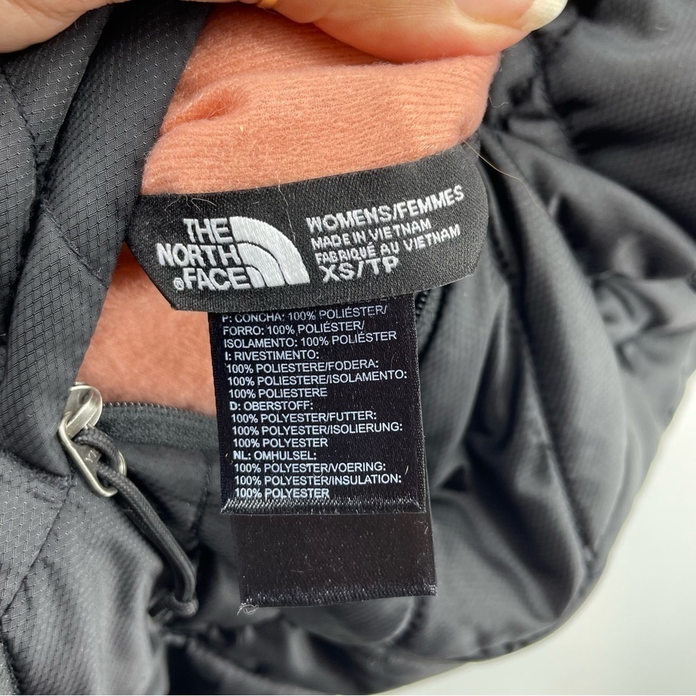 The North‎ Face Pink/Black Reversible Quilted Vest XS B151 - Picture 8 of 15